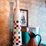 Vintage Vasen im Restaurant Ø